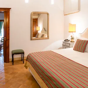 Отель Castello Di Velona Resort, Thermal & Winery, Монтальчино