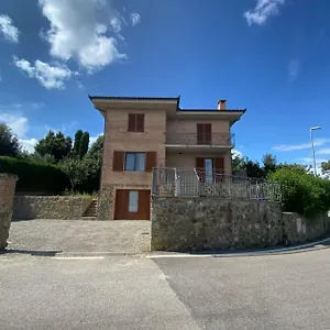 Apartment La Pineta, Montalcino
